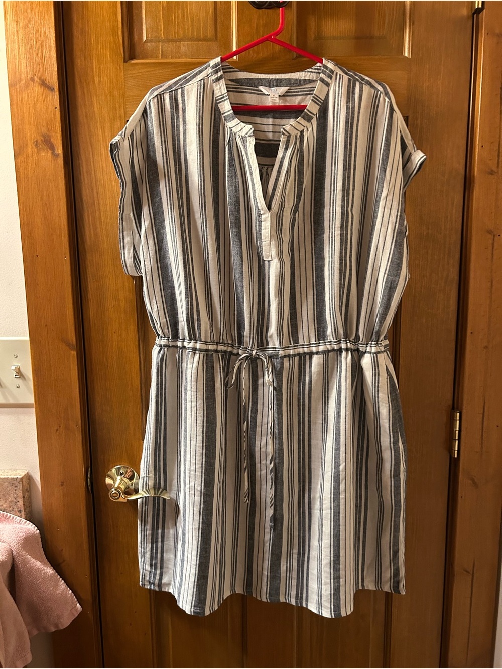 Time and Tru Striped drawstring Dress — Navy & White. 🍎